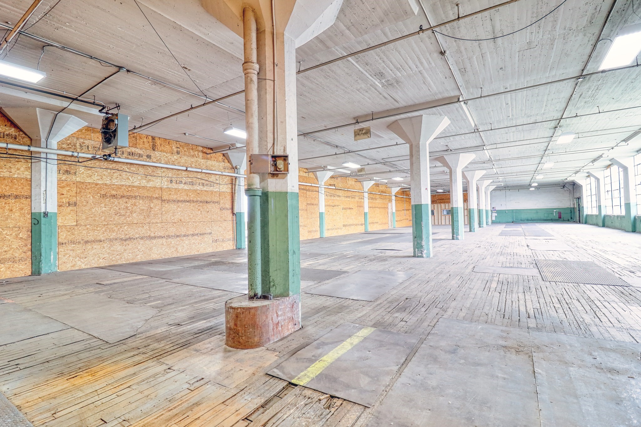 250 Canal Street Property Photo 15
