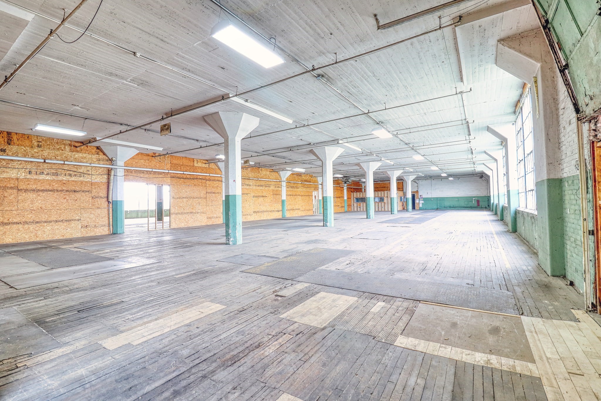 250 Canal Street Property Photo 16