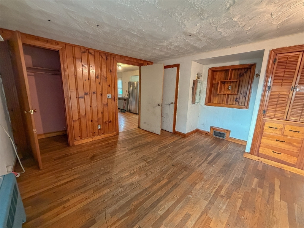 32 Oliver St Property Photo 8