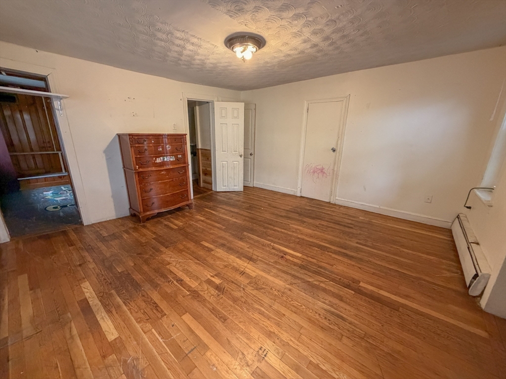 32 Oliver St Property Photo 10