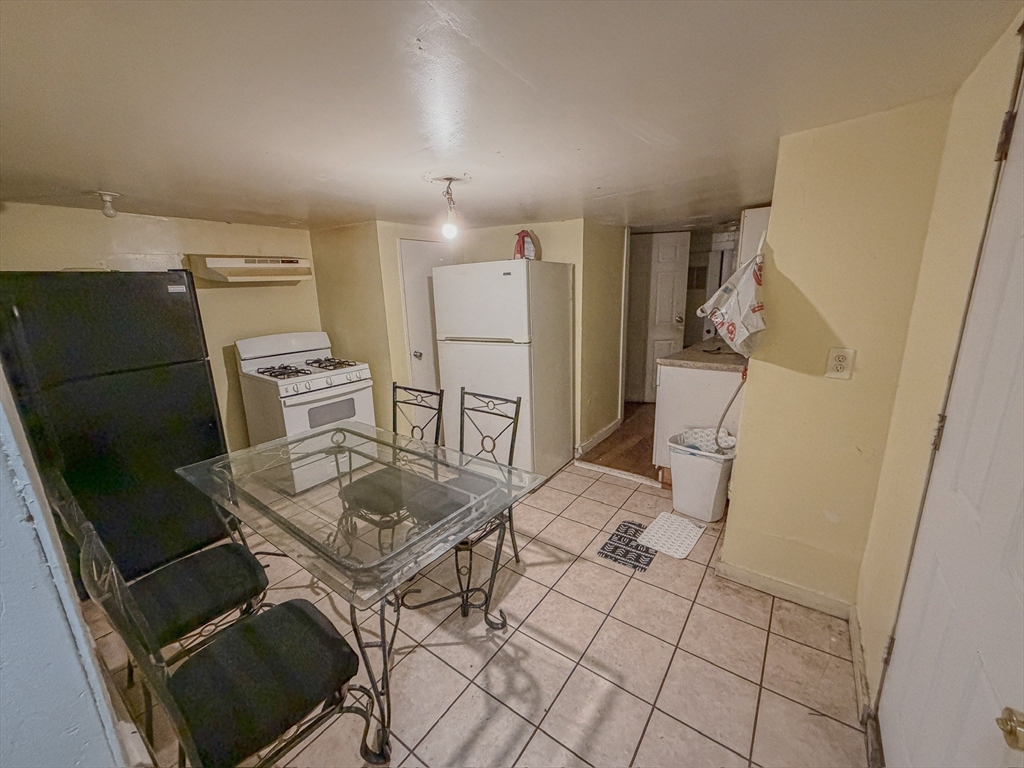 32 Oliver St Property Photo 13
