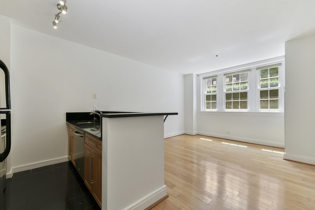 534 Beacon Street # 103 Property Photo 2