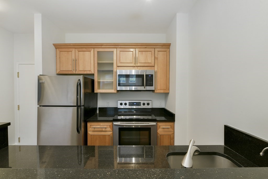 534 Beacon Street # 103 Property Photo 12
