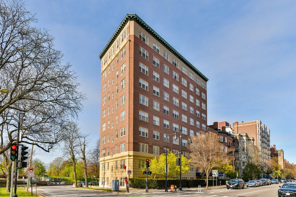 534 Beacon Street # 103 Property Photo 13