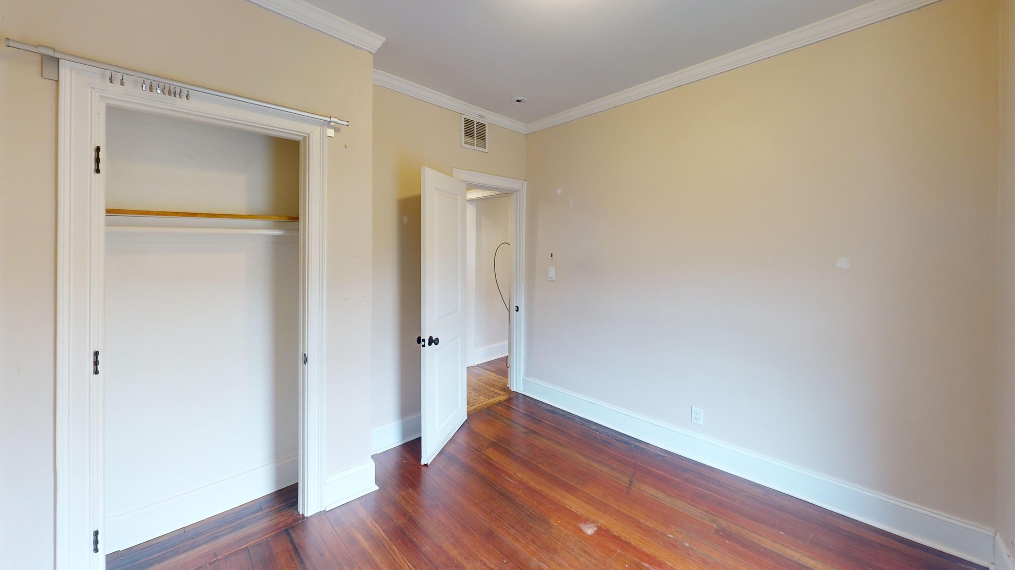 47 Iffley St # 2 Property Photo 9