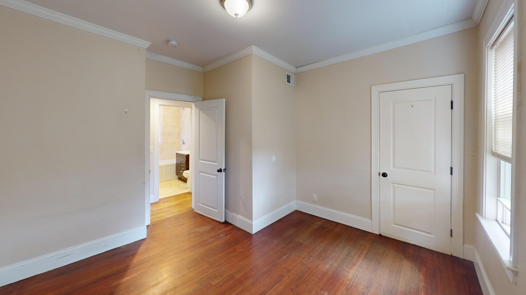 47 Iffley St # 2 Property Photo 10