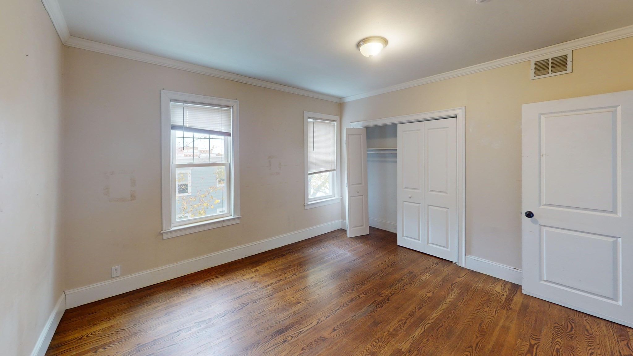 47 Iffley St # 2 Property Photo 13