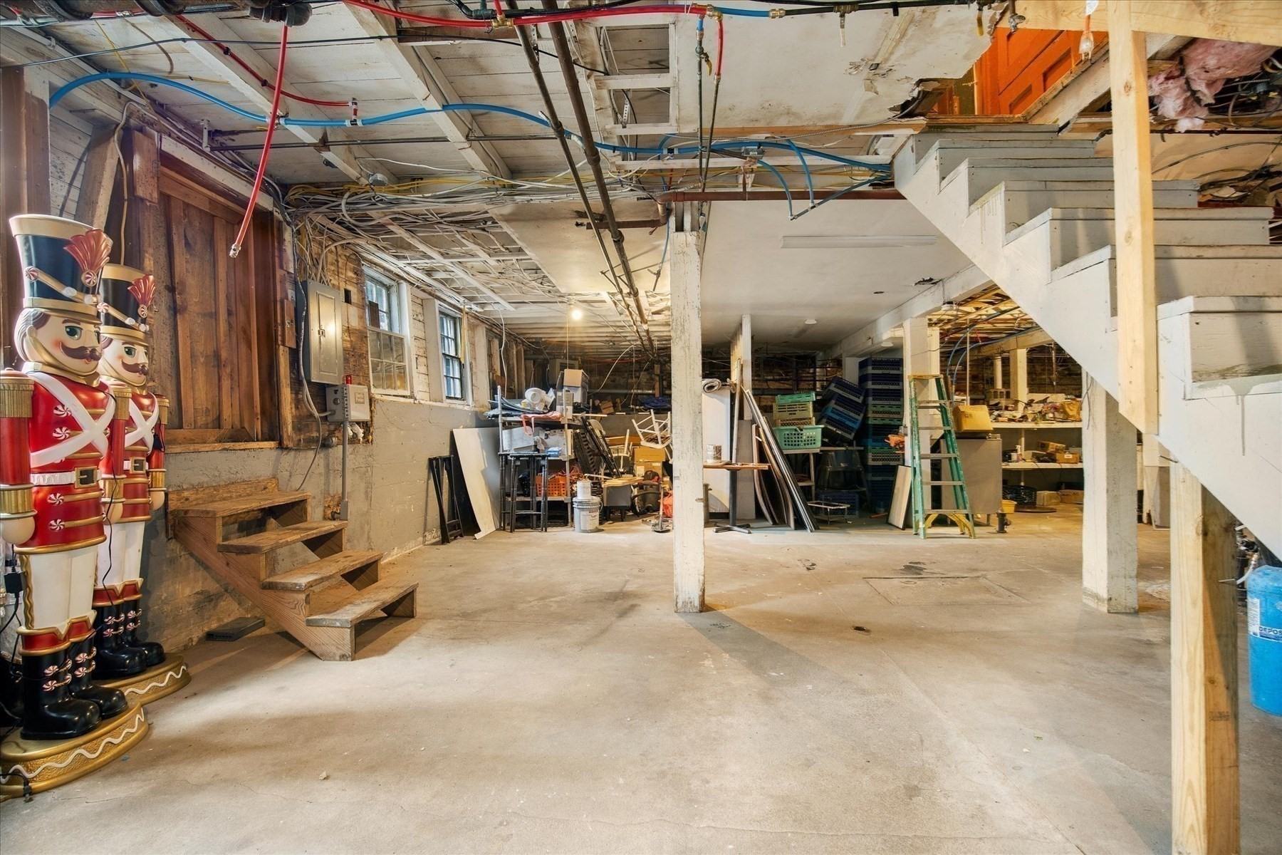 70 Main St. Property Photo 12