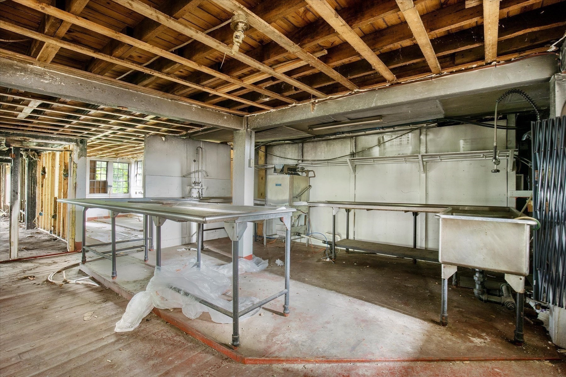 70 Main St. Property Photo 26