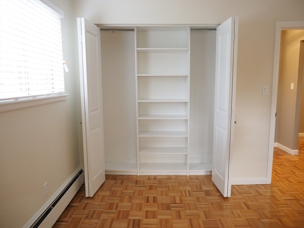 10 Longwood Dr # 10 Property Photo 11