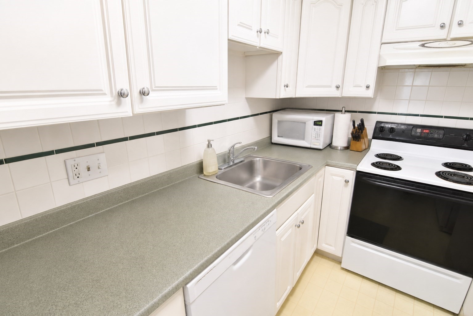 24 Highland Ave # 11 Property Photo 10