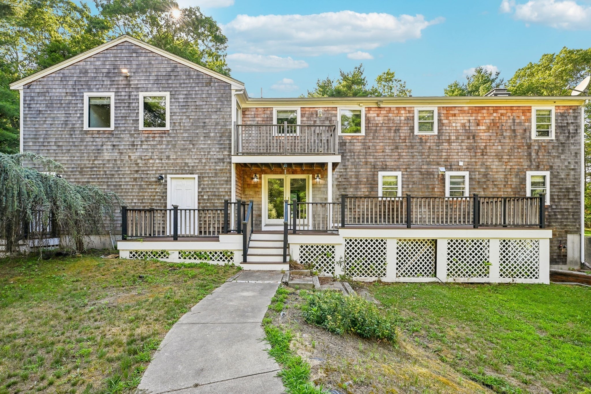 6 Susan Cir Property Photo 3