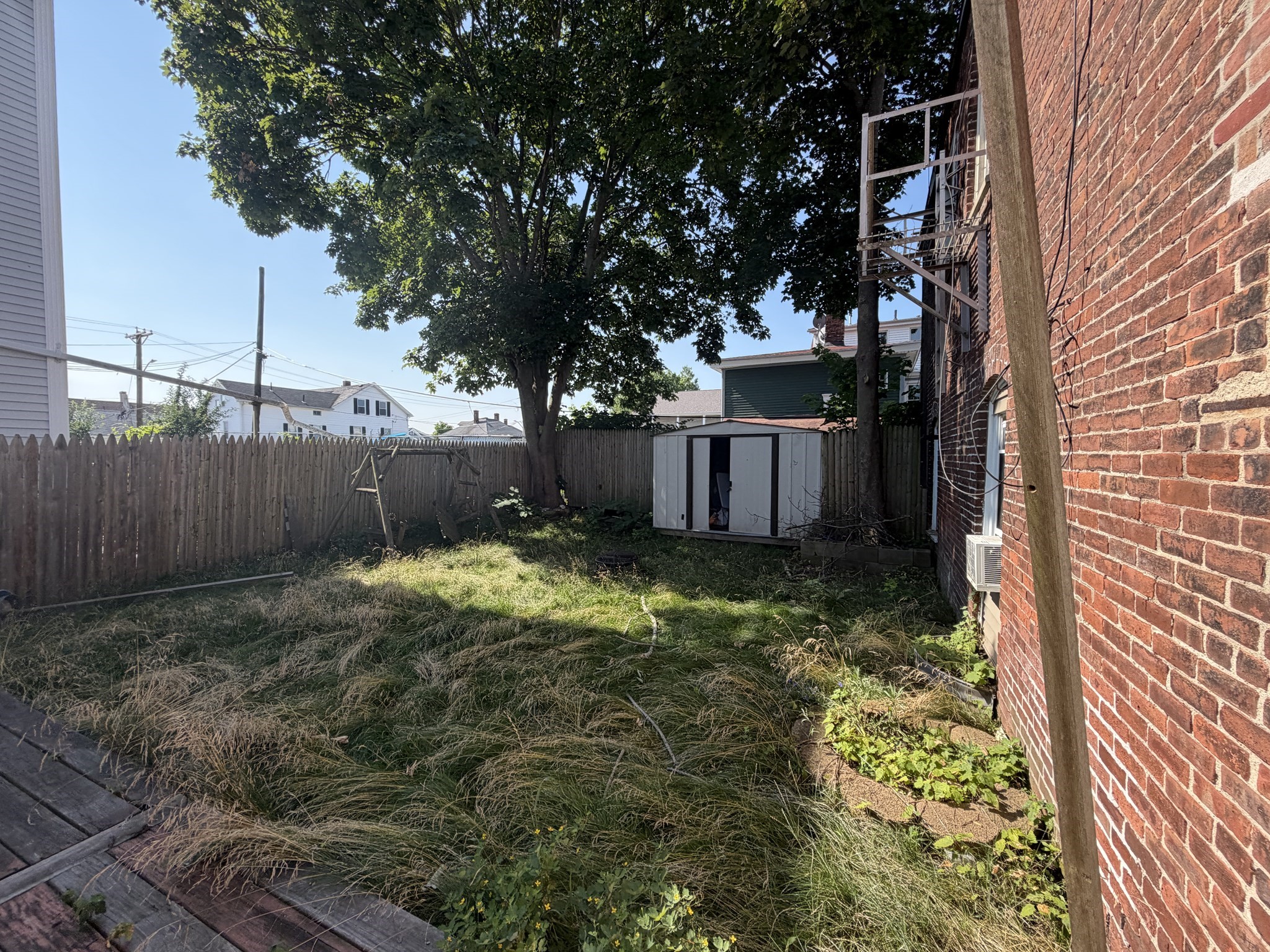 149 Franklin St Property Photo 3