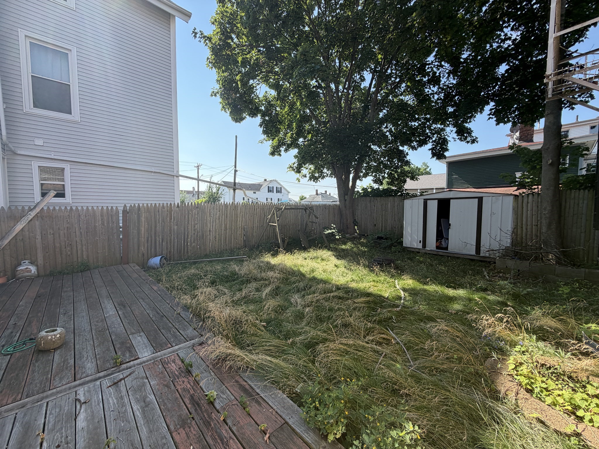 149 Franklin St Property Photo 4