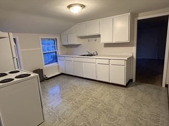 11 Edgewood St # 3 Property Photo 5