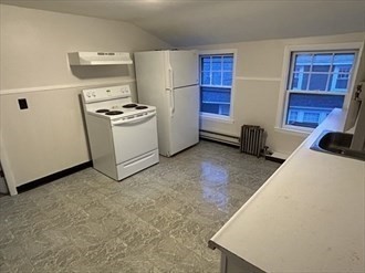11 Edgewood St # 3 Property Photo 6