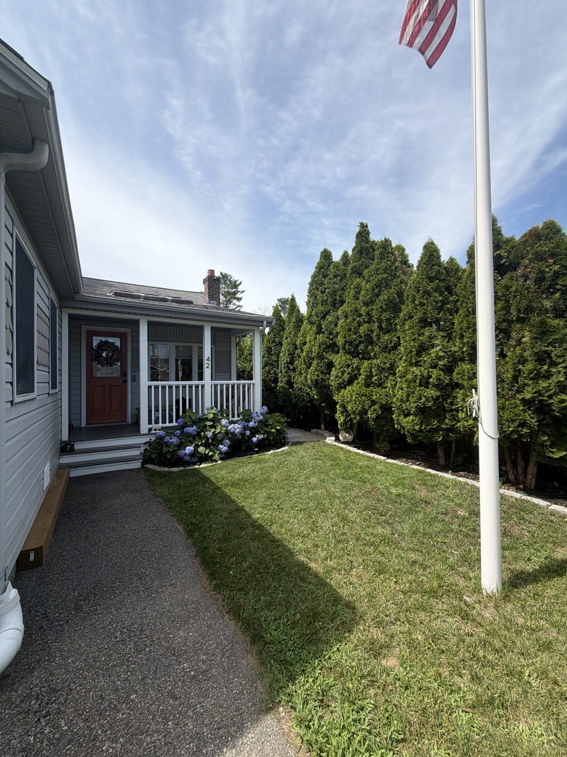 42 Crystal Lake Dr Property Photo 6