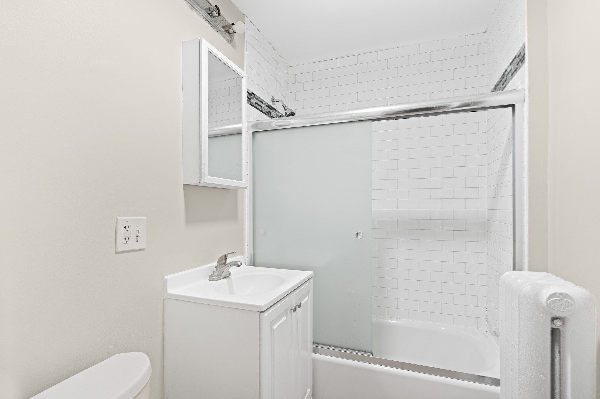 43 Wentworth St # 1 Property Photo 12