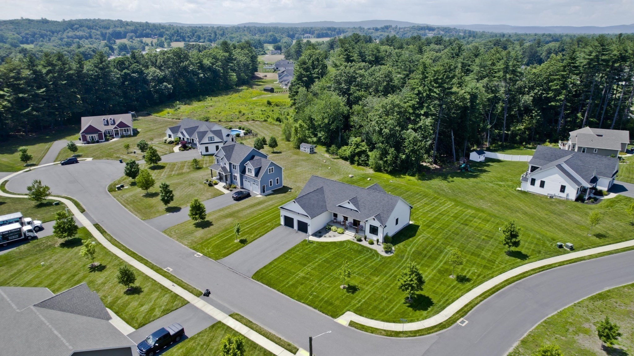 1 Honeybird Run Property Photo 2