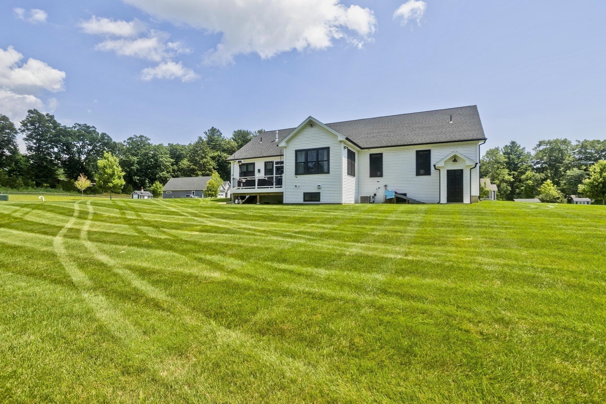 1 Honeybird Run Property Photo 42
