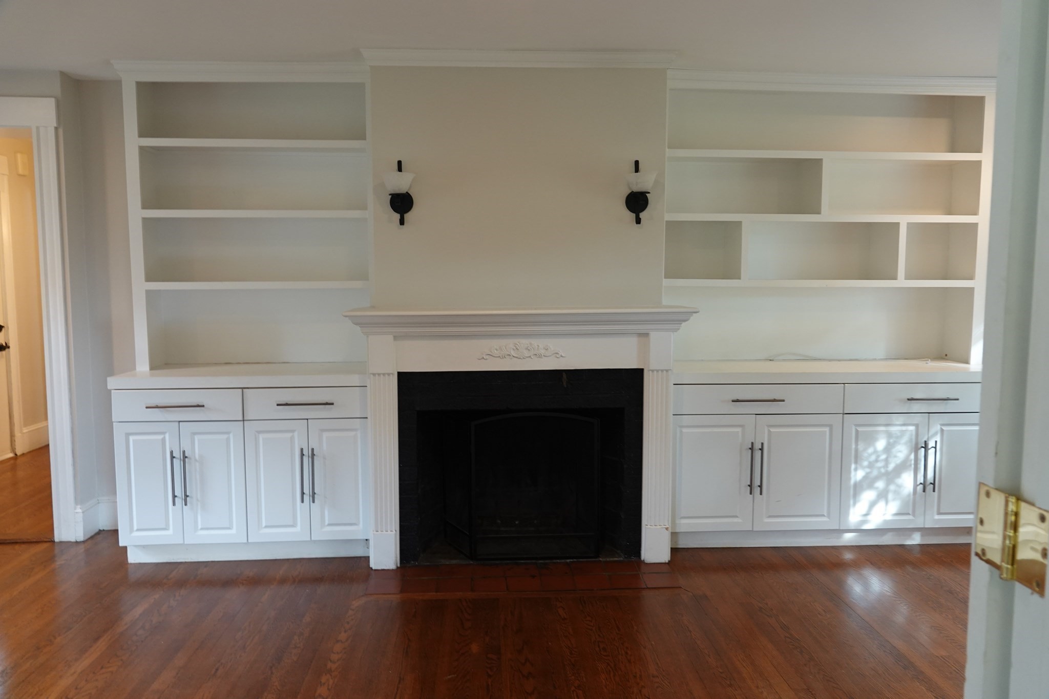 80 Center St Property Photo 10