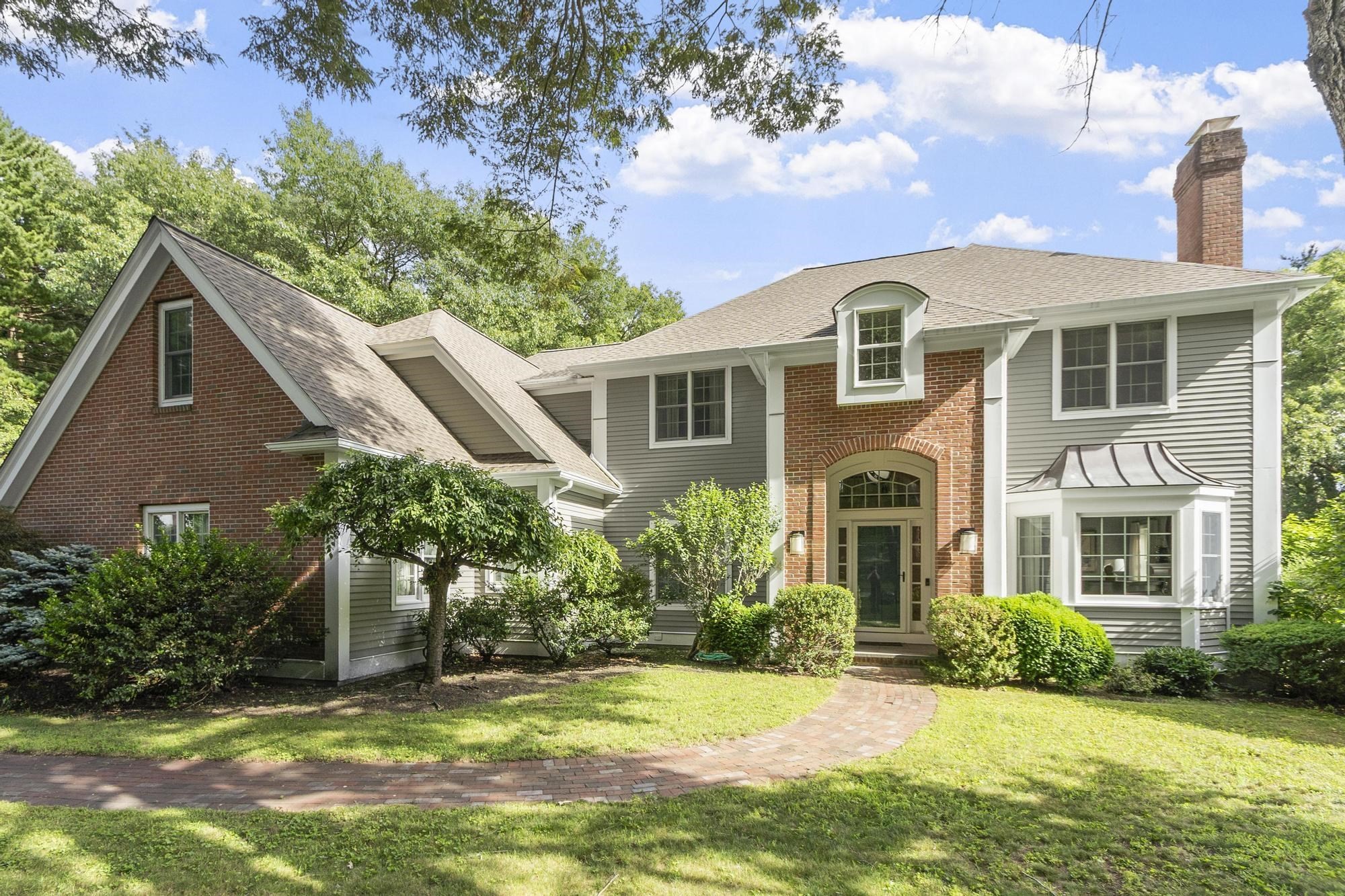 54 William Street Property Photo 1