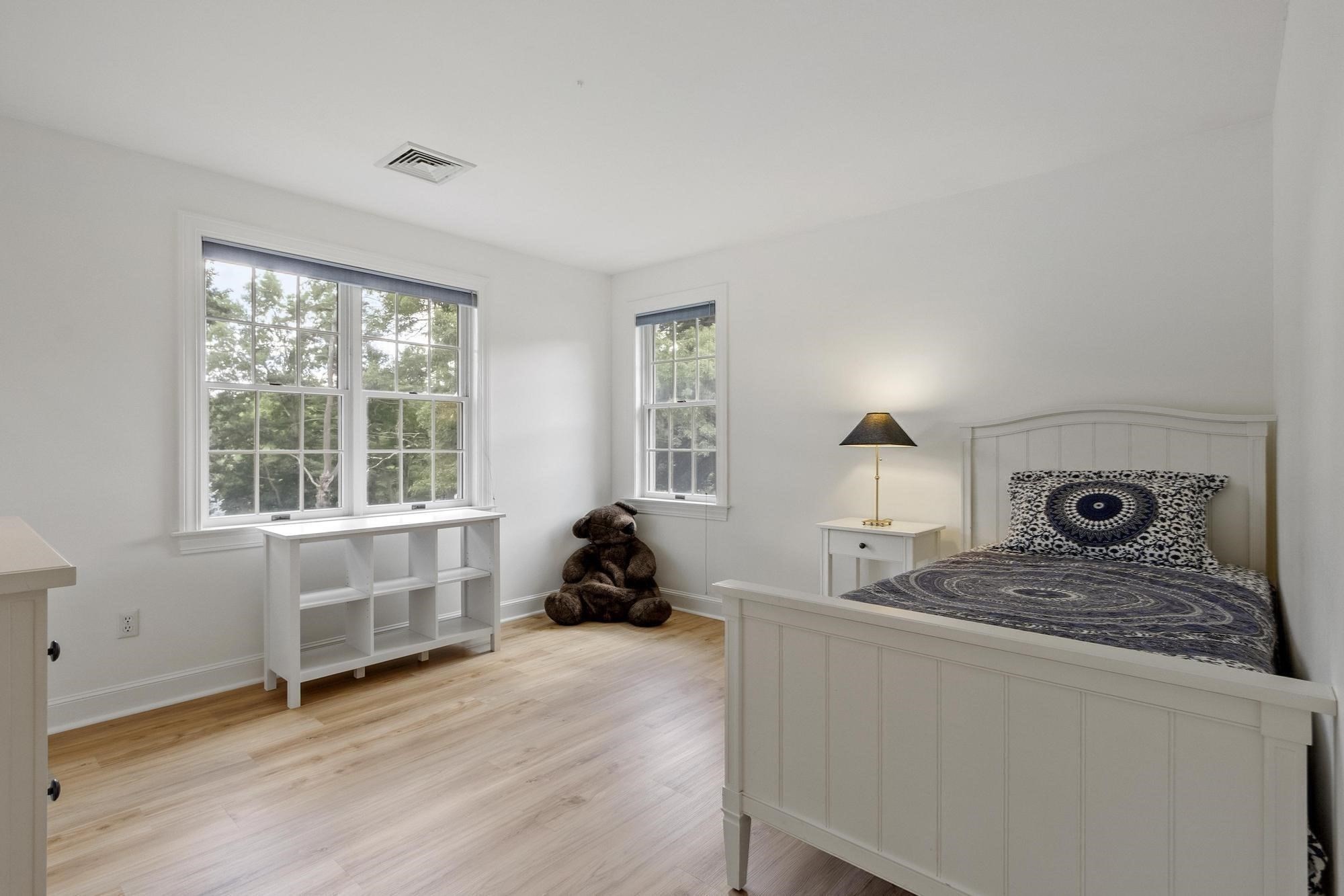54 William Street Property Photo 27