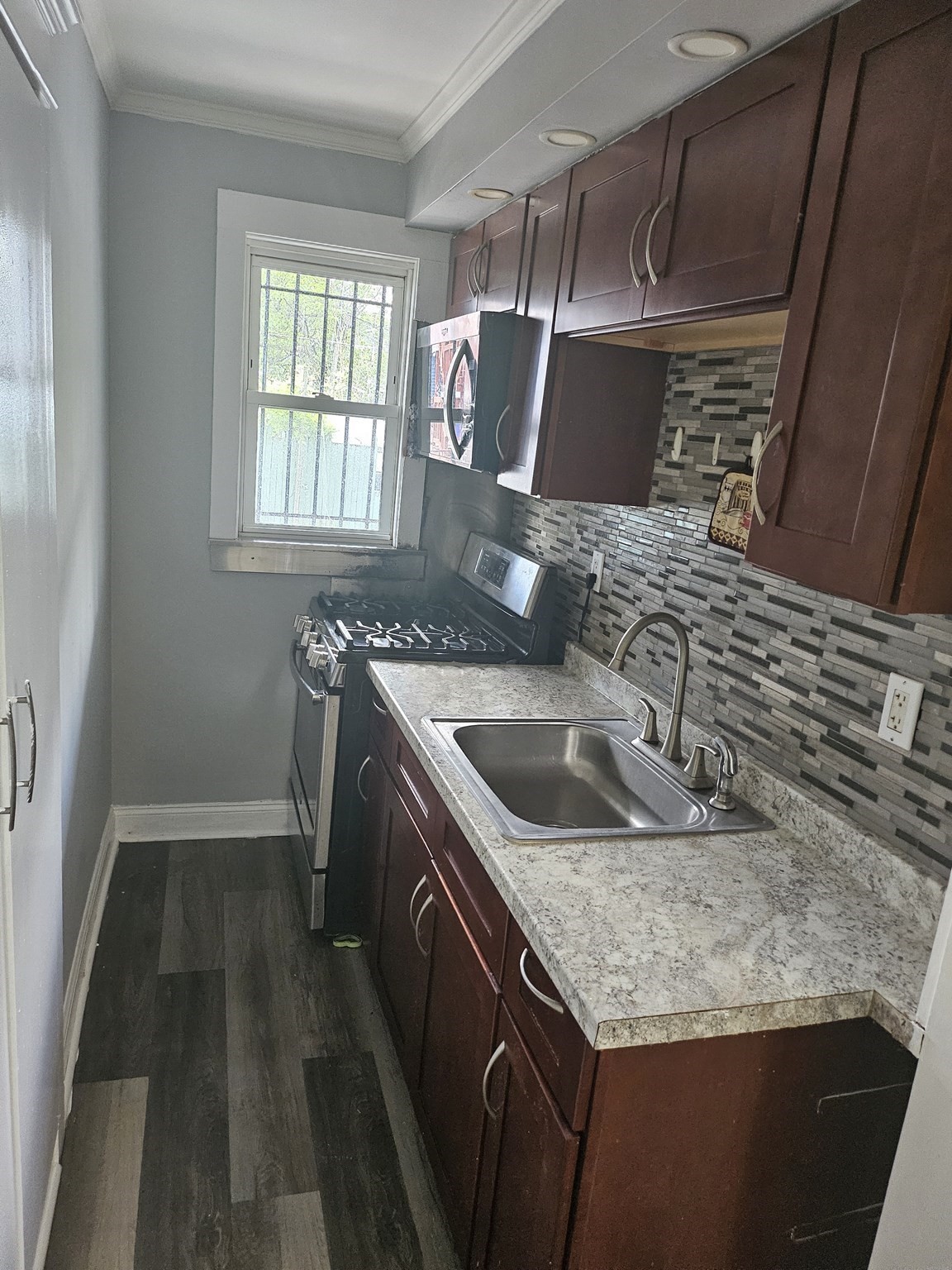 87 Westville St # 1 Property Photo 8
