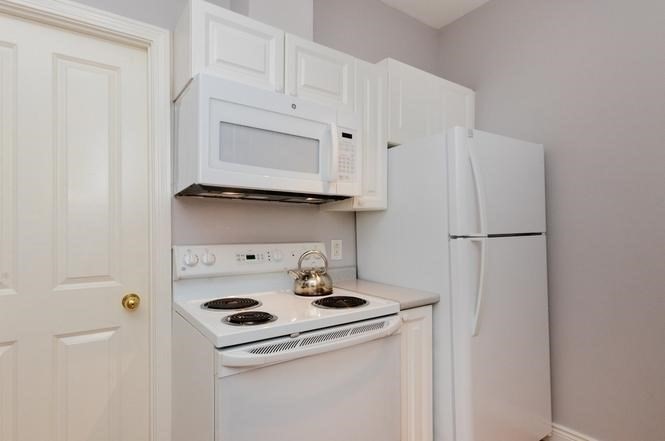 4 Charlesgate E # 105 Property Photo 5