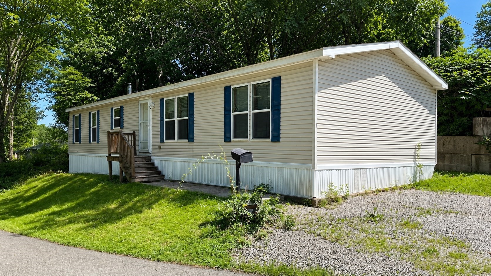 1 Breezy Bend Property Photo 1
