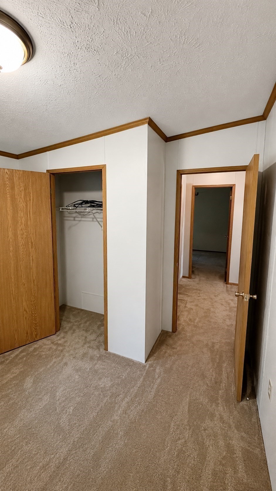 1 Breezy Bend Property Photo 7