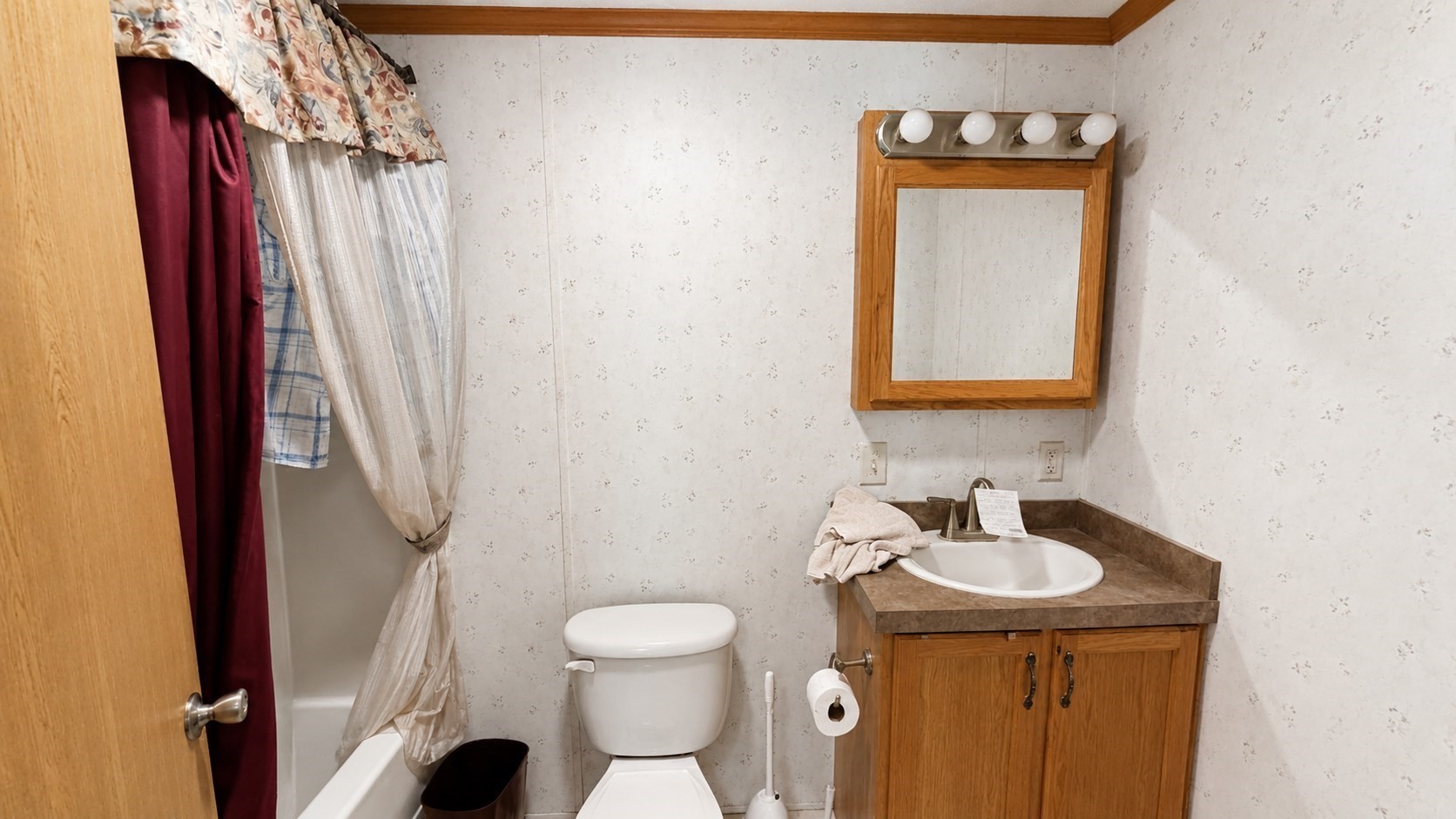 1 Breezy Bend Property Photo 10
