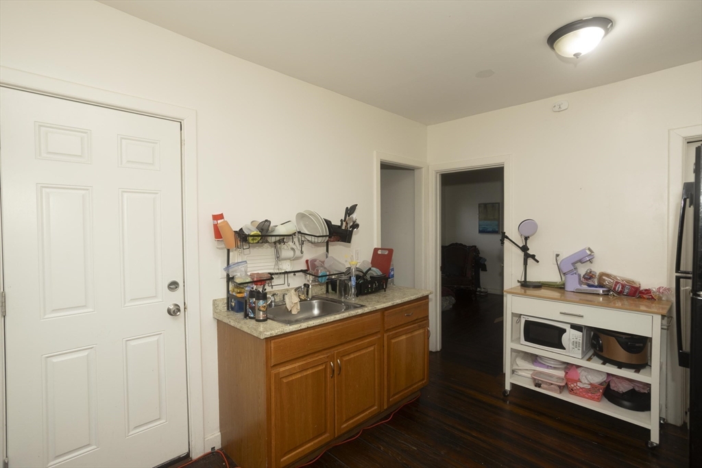 10 Monroe St Property Photo 9