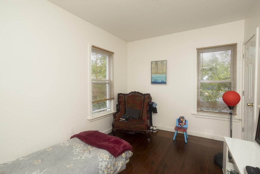 10 Monroe St Property Photo 11