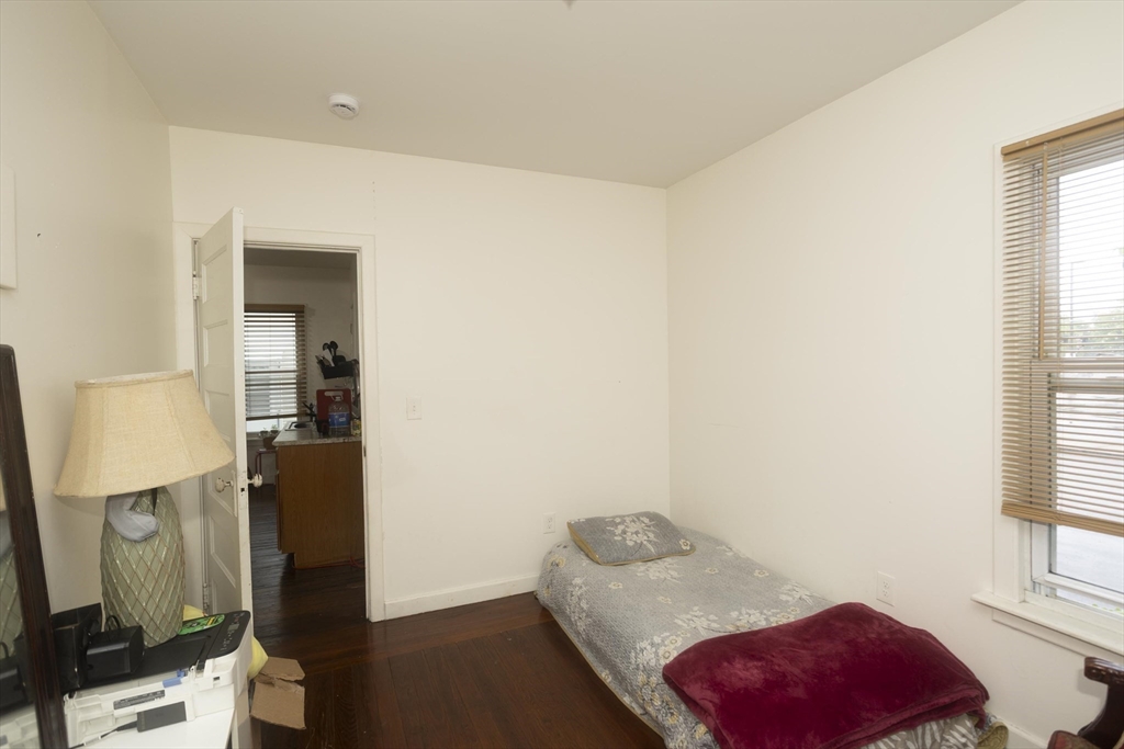 10 Monroe St Property Photo 12