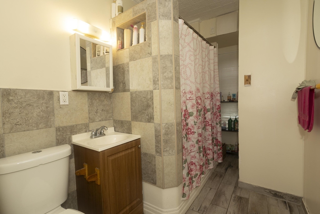 10 Monroe St Property Photo 25