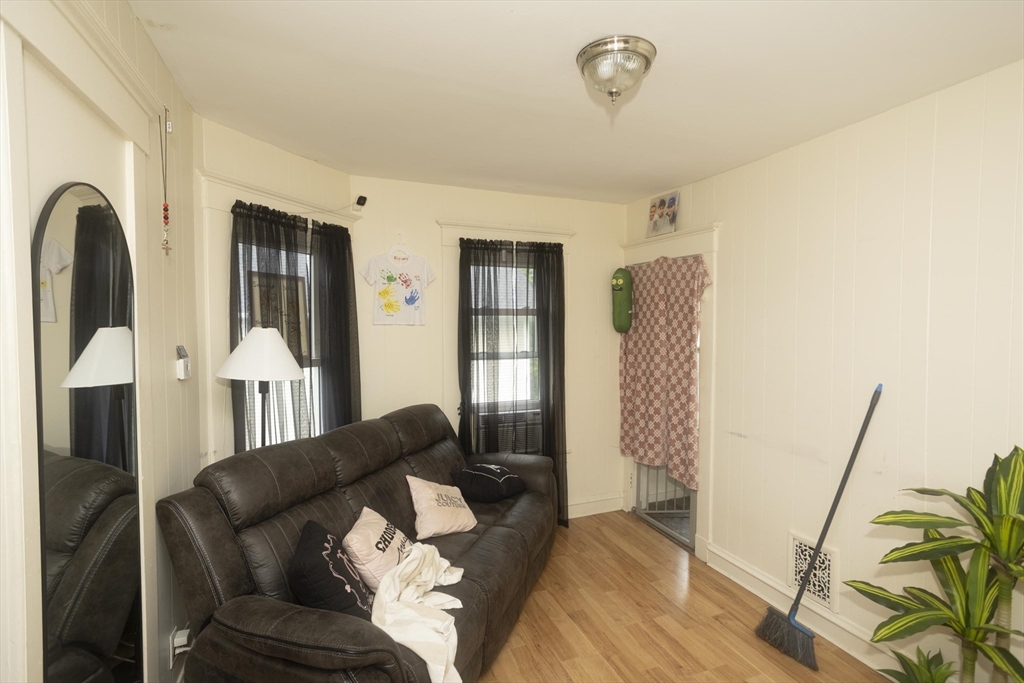 10 Monroe St Property Photo 30