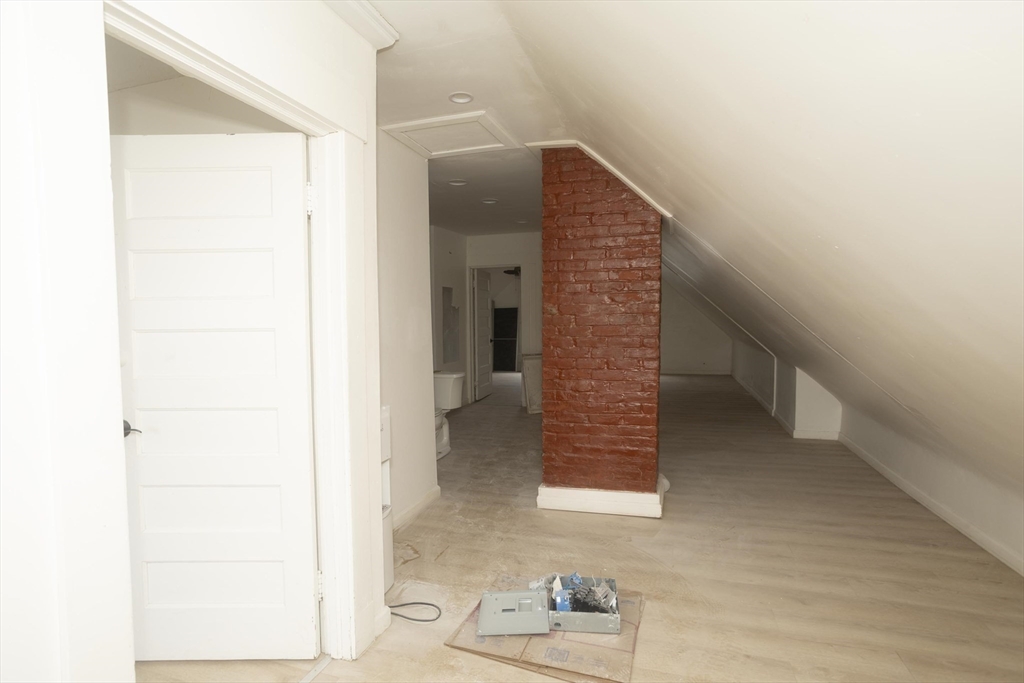 10 Monroe St Property Photo 33