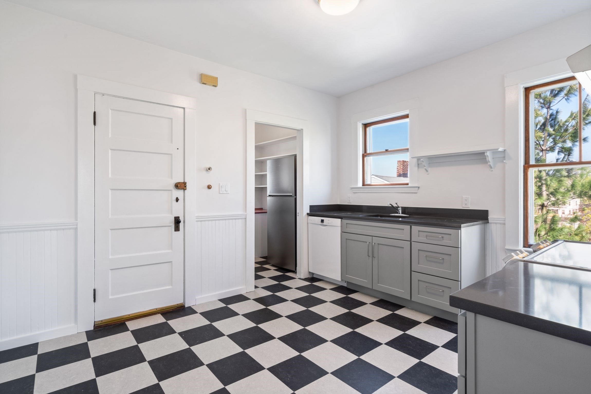 9 Hardan # 3 Property Photo 6