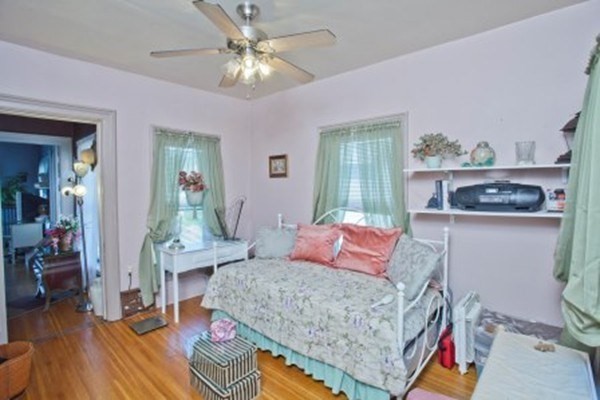 127-129 Thompson St. Property Photo 19