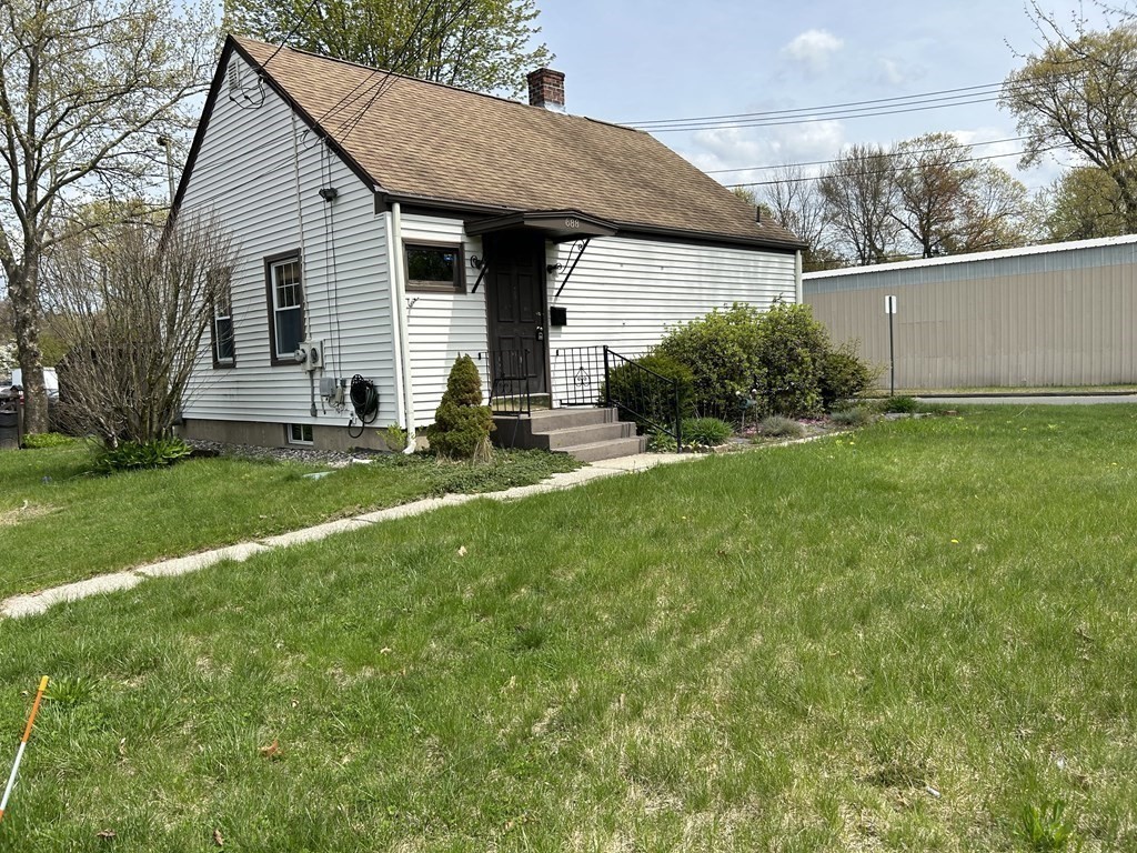688 Prospect St