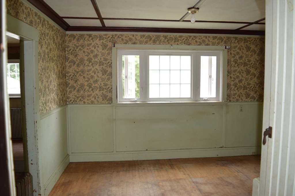 88 Cottage St Property Photo 16