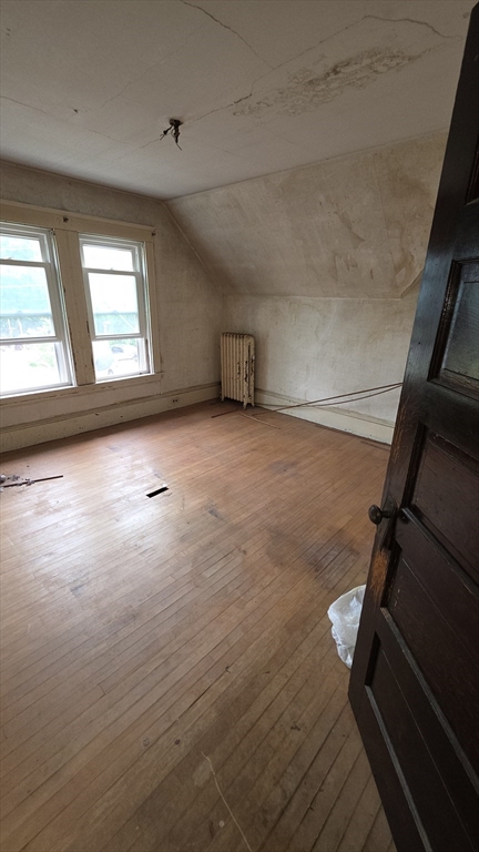 88 Cottage St Property Photo 27