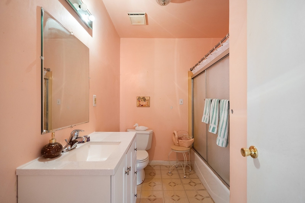 3652 N Main St # 10 Property Photo 11