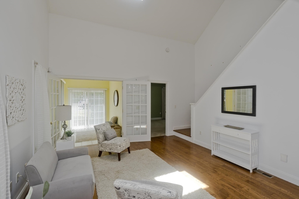 102 Lyman St # 102 Property Photo 14