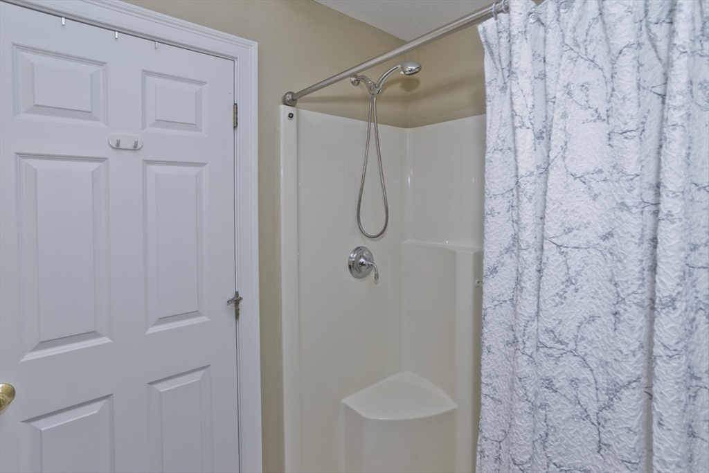 102 Lyman St # 102 Property Photo 22
