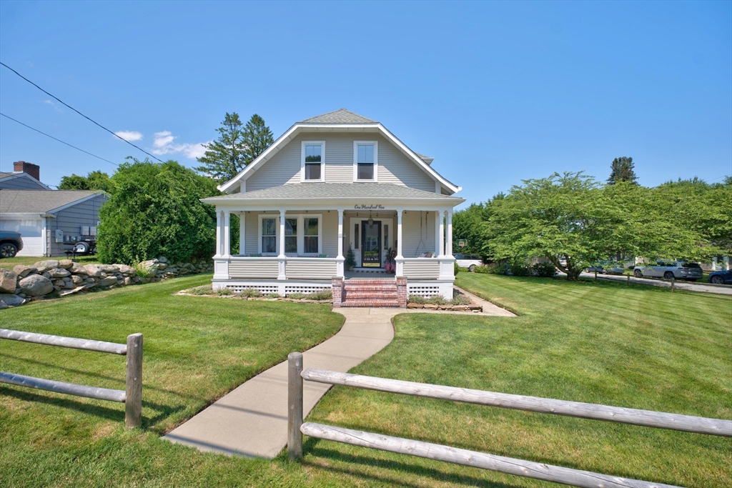 105 Rockland Property Photo 1