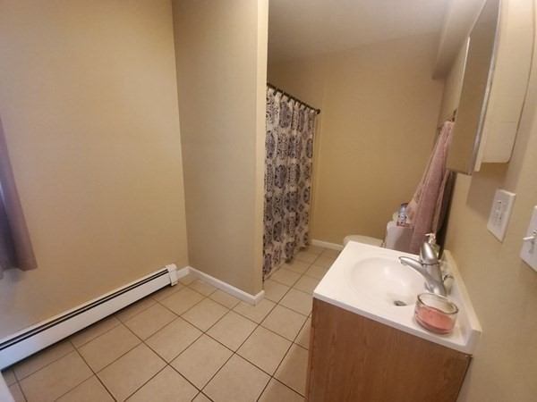 54 Pleasant St Property Photo 4