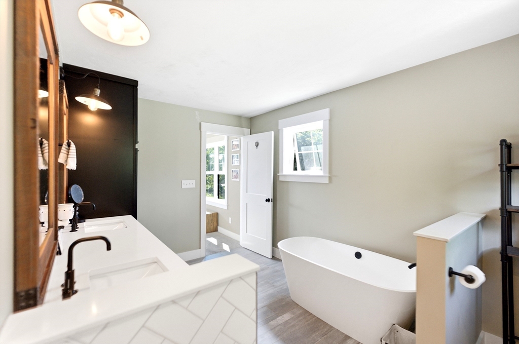3 Trinity Cir Property Photo 28