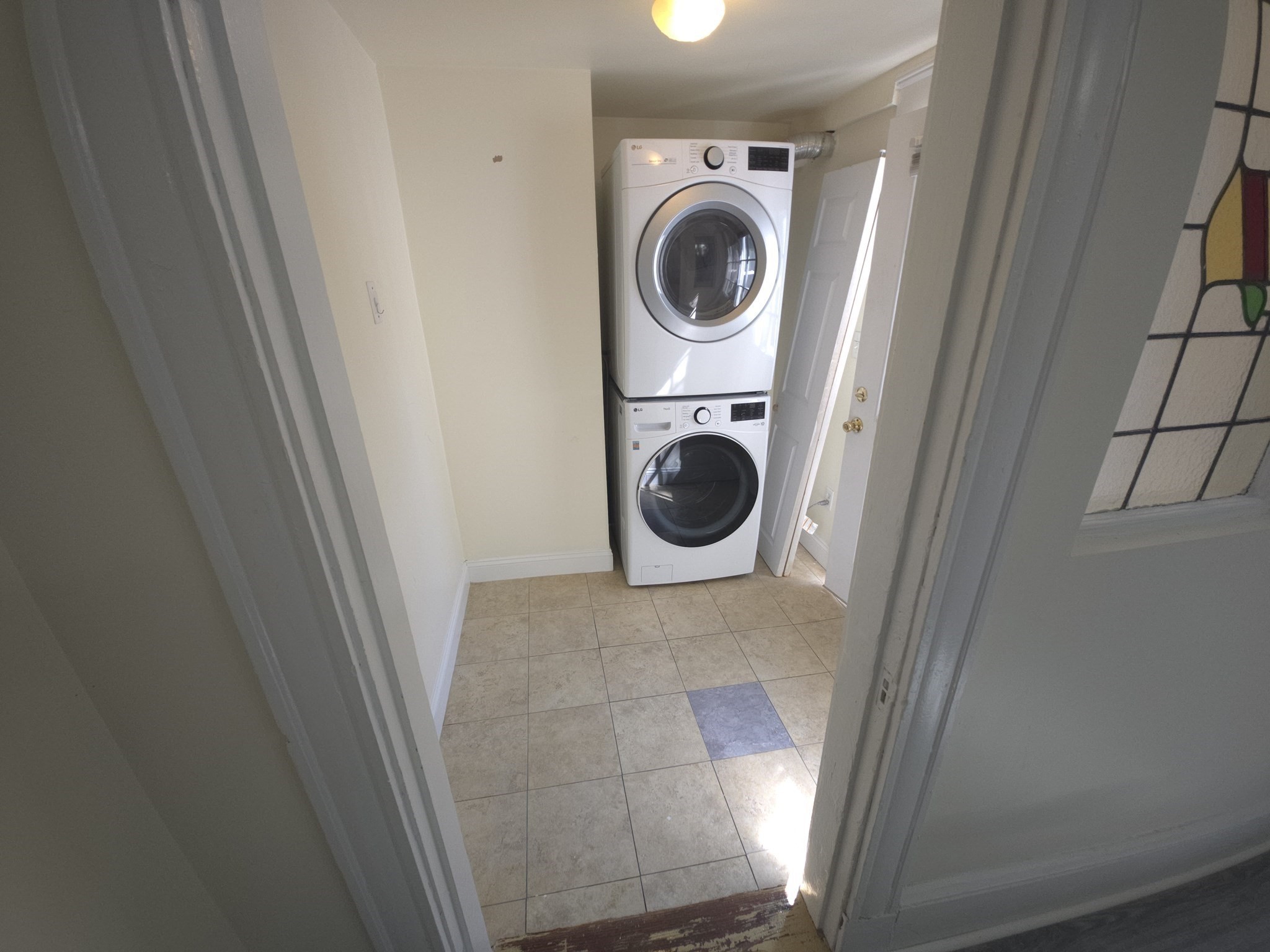 70 Leonard St # 70 Property Photo 17